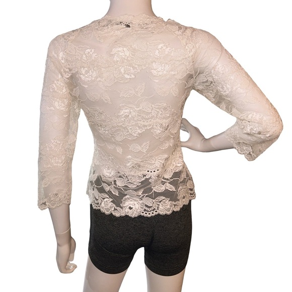 JOSIE NATORI
Imagine Allover
Lace Top Color: Warm White size M/L 
Good condition - Picture 8 of 13